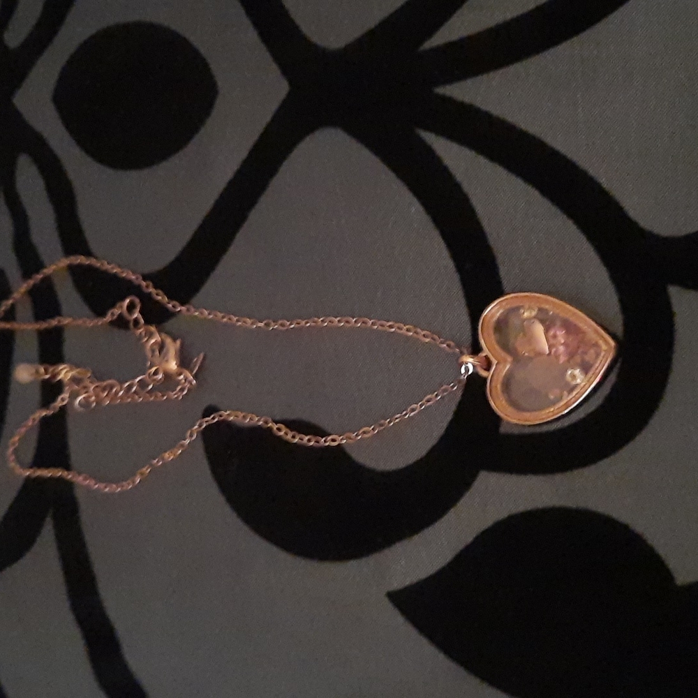 Heart-shaped necklace